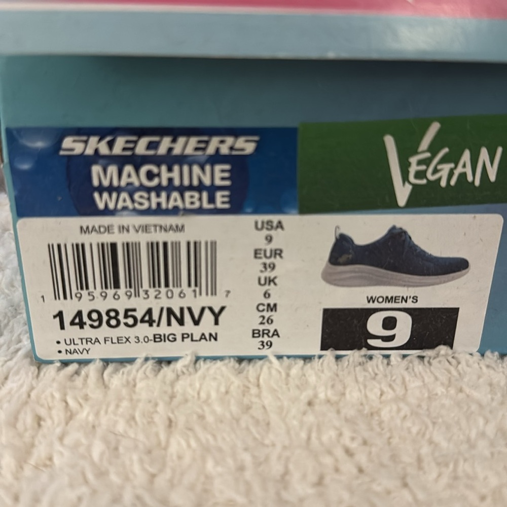 Women’s Skechers Ultra Flex 3.0 Teal NWT - Picture 2 of 5